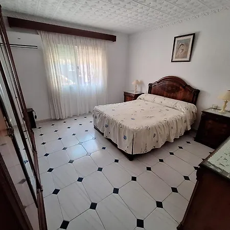 La Casa De Lola